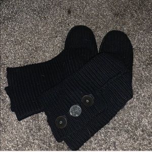 Black cardi Uggs